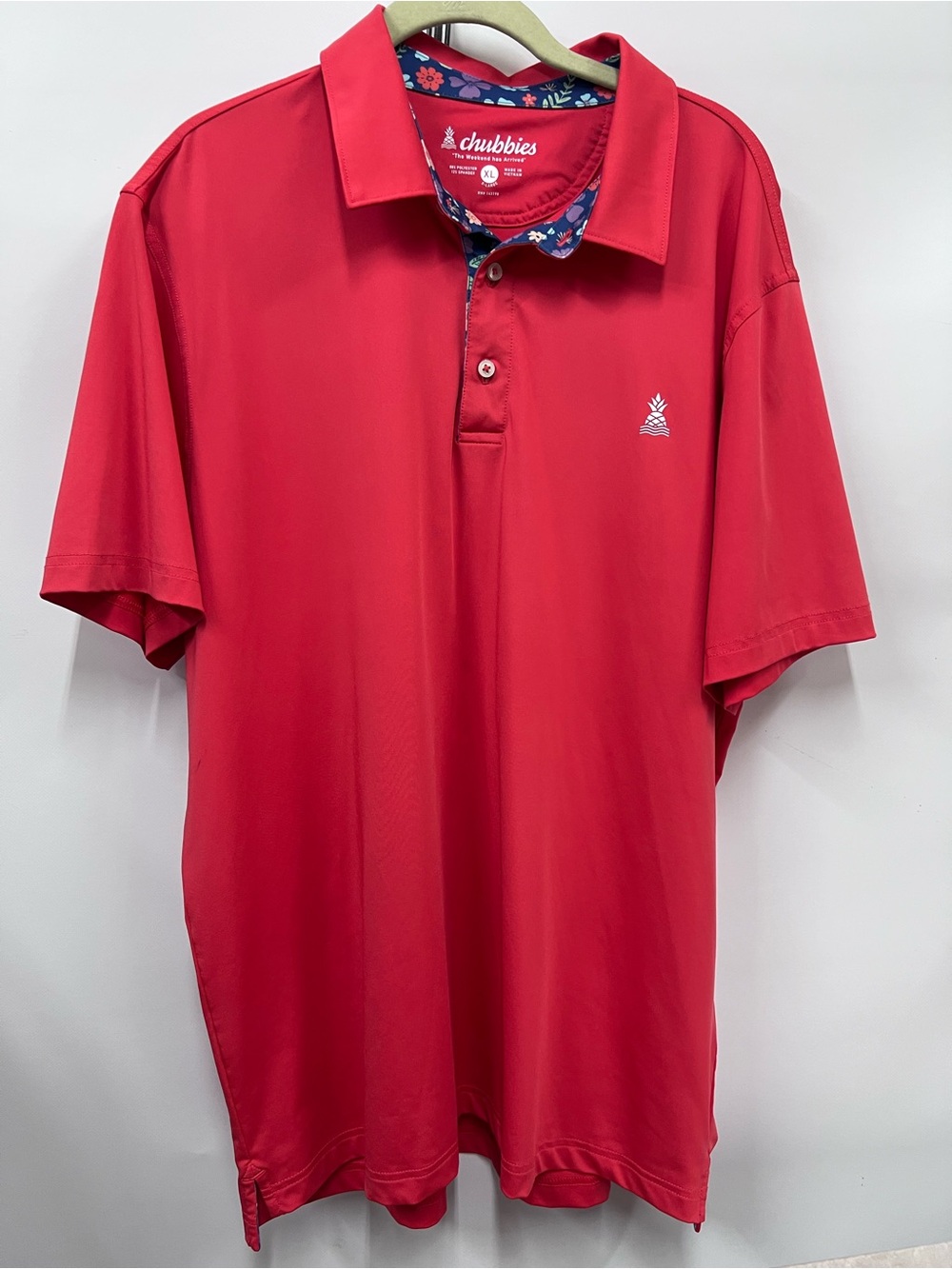 Chubbies Men's Polo Shirt xl performance collar top pineapple logo FLAWED